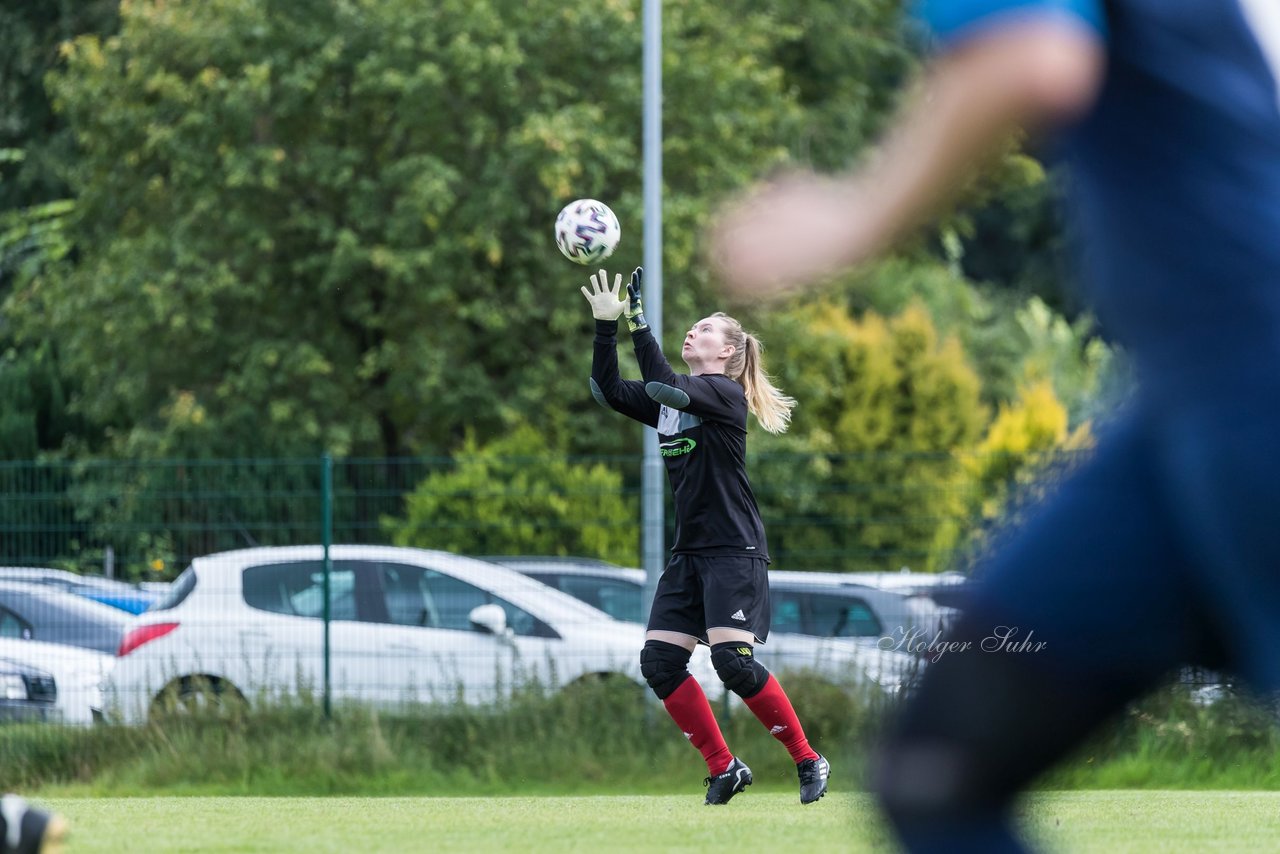 Bild 290 - F SV Boostedt - SV Fortuna St. Juergen : Ergebnis: 2:1